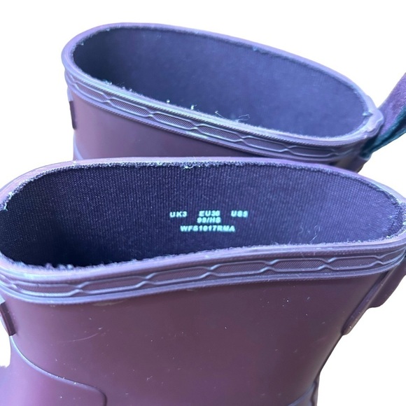 Hunter Women's Refined Low Heel Ankle Boot - Picture 8 of 11